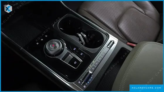 KIA CARNIVAL DIESEL 9-SEATER GRAVITY