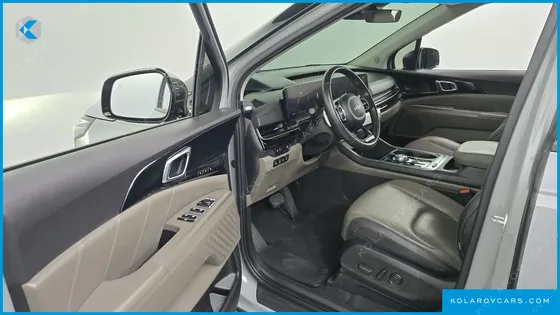 KIA CARNIVAL DIESEL 9-SEATER GRAVITY