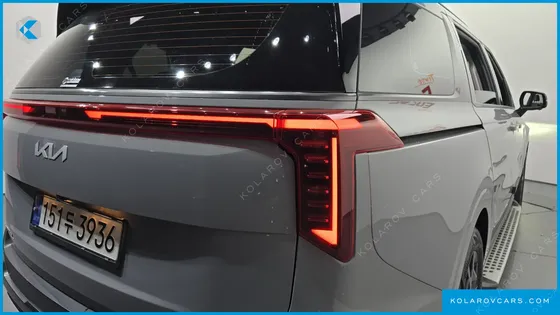 KIA CARNIVAL DIESEL 9-SEATER GRAVITY