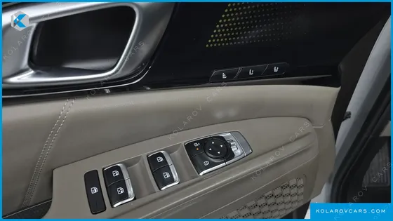KIA CARNIVAL DIESEL 9-SEATER GRAVITY
