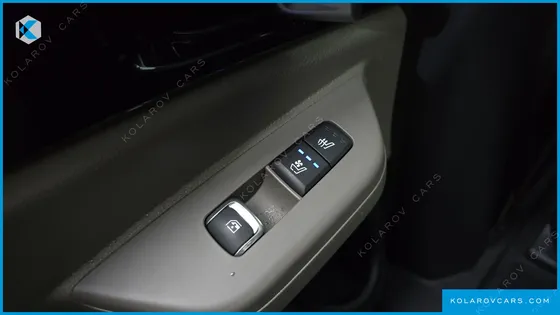 KIA CARNIVAL DIESEL 9-SEATER GRAVITY