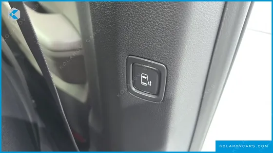 KIA CARNIVAL DIESEL 9-SEATER GRAVITY