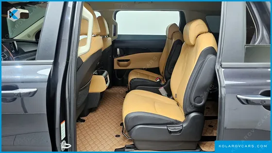 KIA CARNIVAL GASOLINE 9-SEATER PRESTIGE