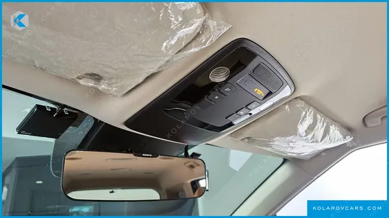 KIA CARNIVAL GASOLINE 9-SEATER PRESTIGE