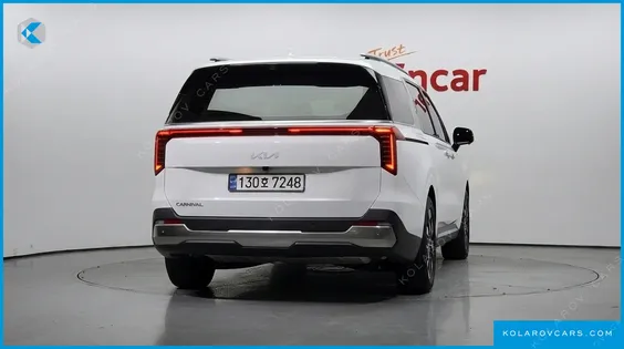 KIA CARNIVAL GASOLINE 9-SEATER NOBLESSE