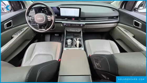 KIA CARNIVAL GASOLINE 9-SEATER NOBLESSE