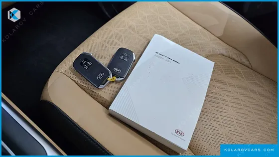 KIA CARNIVAL DIESEL 9-SEATER PRESTIGE
