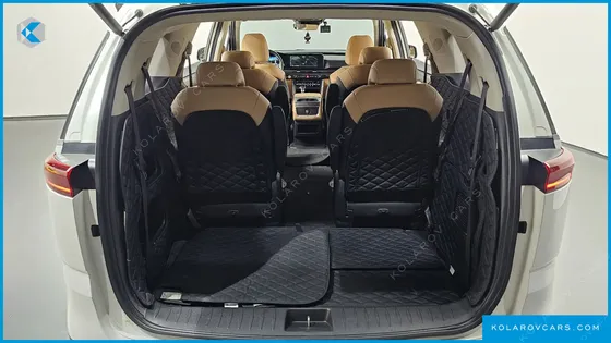 KIA CARNIVAL DIESEL 9-SEATER PRESTIGE