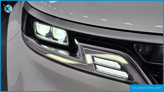 KIA CARNIVAL DIESEL 9-SEATER PRESTIGE