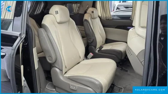 KIA CARNIVAL DIESEL 9-SEATER HI-LIMOUSINE