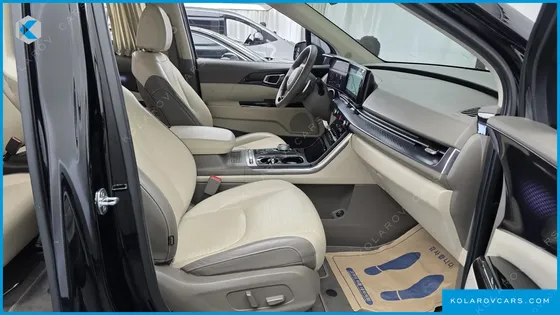 KIA CARNIVAL DIESEL 9-SEATER HI-LIMOUSINE
