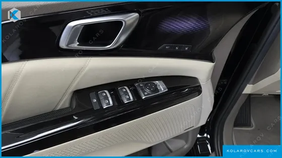 KIA CARNIVAL DIESEL 9-SEATER HI-LIMOUSINE