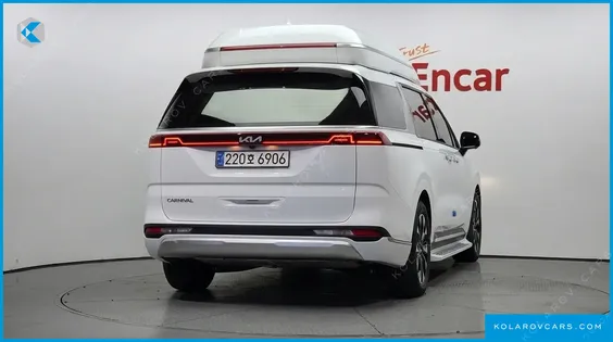 KIA CARNIVAL GASOLINE 9-SEATER HI-LIMOUSINE