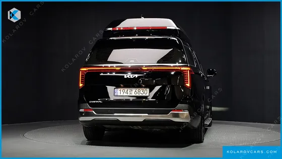 KIA CARNIVAL GASOLINE 9-SEATER HI LIMOUSINE