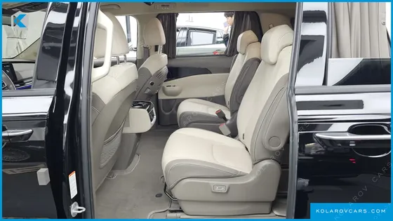 KIA CARNIVAL GASOLINE 9-SEATER HI LIMOUSINE