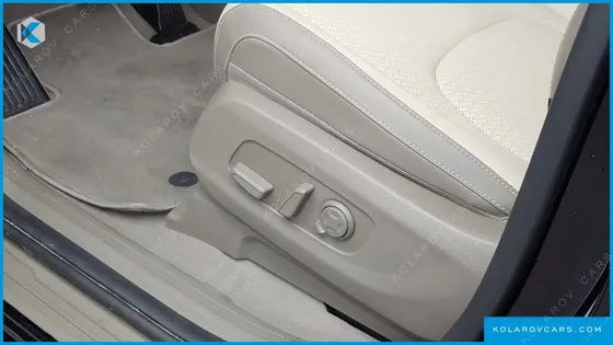 KIA CARNIVAL GASOLINE 9-SEATER HI LIMOUSINE