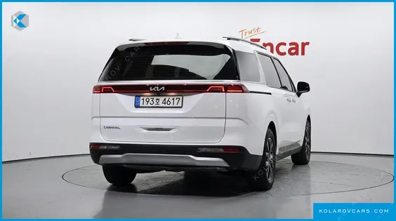 KIA CARNIVAL GASOLINE 9-SEATER PRESTIGE