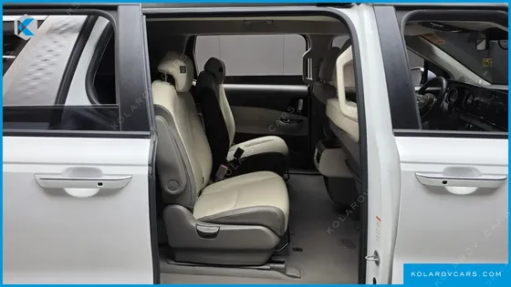 KIA CARNIVAL GASOLINE 9-SEATER PRESTIGE