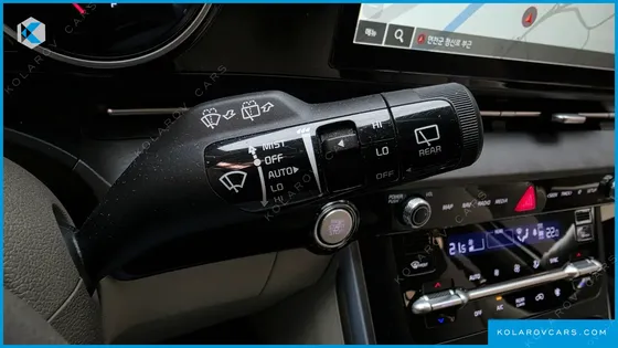 KIA CARNIVAL GASOLINE 9-SEATER PRESTIGE