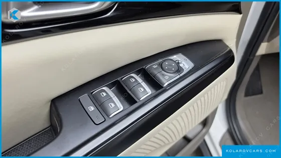 KIA CARNIVAL GASOLINE 9-SEATER PRESTIGE
