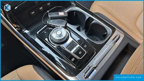 KIA CARNIVAL DIESEL 7-SEATER NOBLESSE