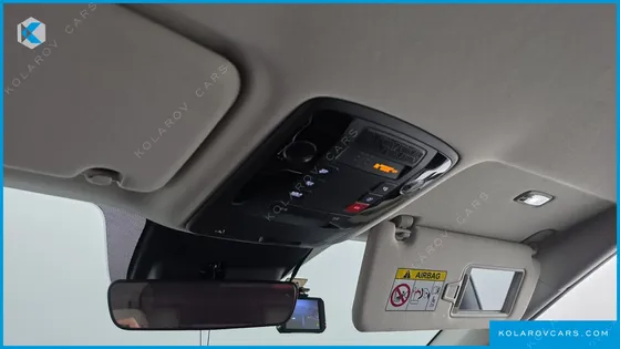 KIA CARNIVAL DIESEL 9-SEATER PRESTIGE