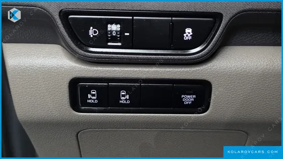 KIA CARNIVAL DIESEL 9-SEATER PRESTIGE