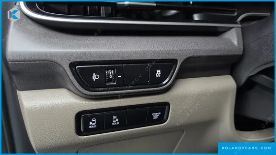 KIA CARNIVAL DIESEL 9-SEATER PRESTIGE