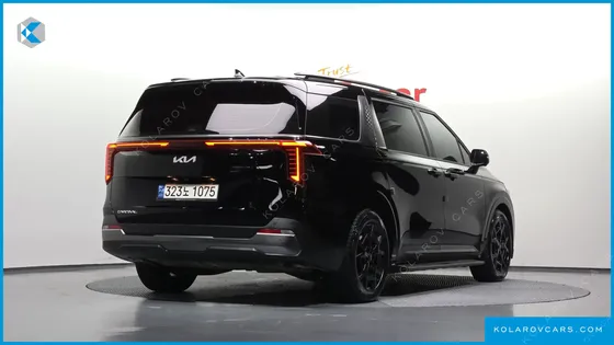 KIA CARNIVAL DIESEL 7-SEATER GRAVITY