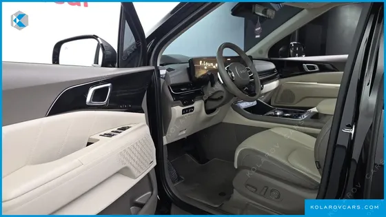 KIA CARNIVAL DIESEL 7-SEATER GRAVITY