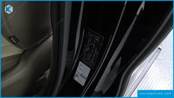 KIA CARNIVAL DIESEL 7-SEATER GRAVITY