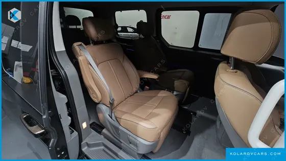 HYUNDAI STARIA HEV 1.6 LOUNGE 7-SEATER