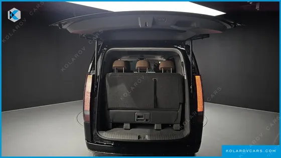 HYUNDAI STARIA HEV 1.6 LOUNGE 7-SEATER