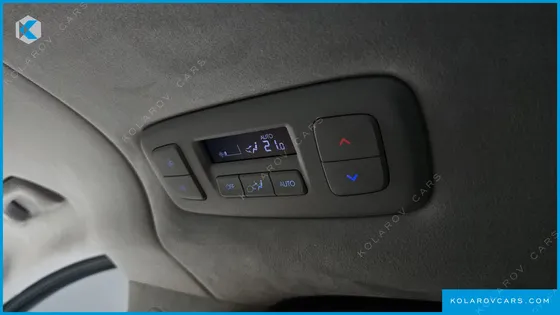 HYUNDAI STARIA HEV 1.6 LOUNGE 7-SEATER