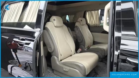KIA CARNIVAL DIESEL 9-SEATER HI-LIMOUSINE