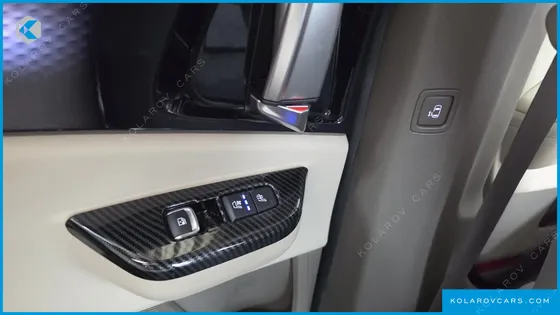 KIA CARNIVAL DIESEL 9-SEATER HI-LIMOUSINE