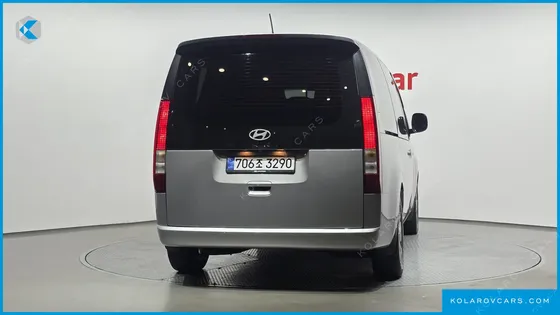HYUNDAI STARIA HEV 1.6 TOURER 11-SEATER