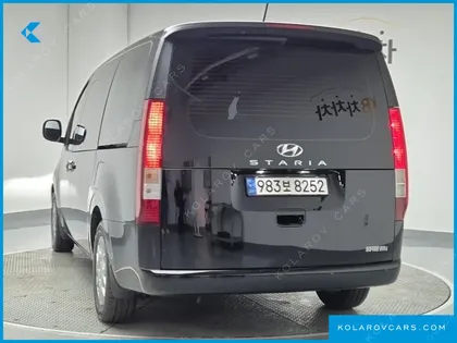 HYUNDAI STARIA CARGO 5-SEATER