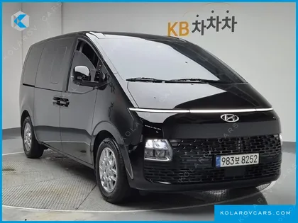 HYUNDAI STARIA CARGO 5-SEATER