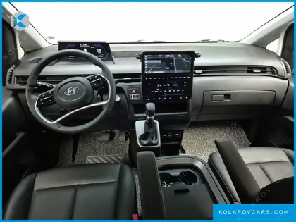 HYUNDAI STARIA CARGO 5-SEATER