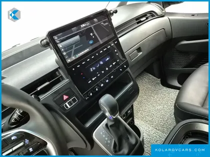 HYUNDAI STARIA CARGO 5-SEATER