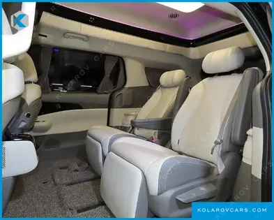 KIA CARNIVAL HEV 7-SEATER HI LIMOUSINE