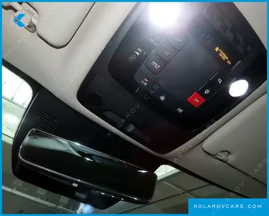 KIA CARNIVAL HEV 7-SEATER HI LIMOUSINE