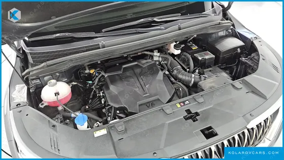 KIA CARNIVAL GASOLINE 7-SEATER SIGNATURE