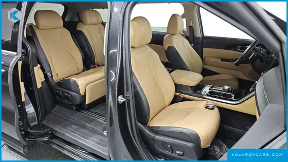 KIA CARNIVAL GASOLINE 7-SEATER SIGNATURE