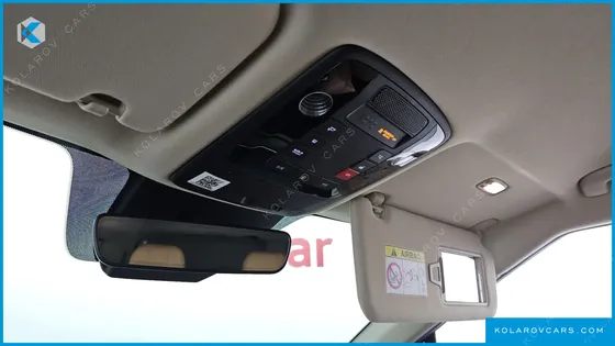 KIA CARNIVAL GASOLINE 7-SEATER SIGNATURE