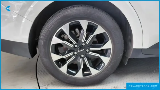 KIA CARNIVAL DIESEL 7-SEATER NOBLESSE