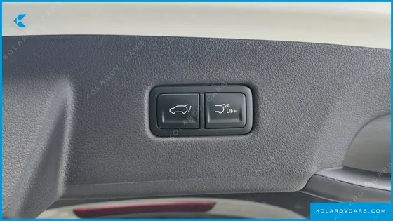 KIA CARNIVAL DIESEL 7-SEATER NOBLESSE