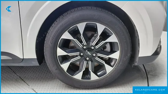 KIA CARNIVAL DIESEL 7-SEATER NOBLESSE