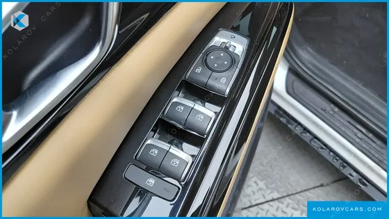 KIA CARNIVAL DIESEL 7-SEATER NOBLESSE
